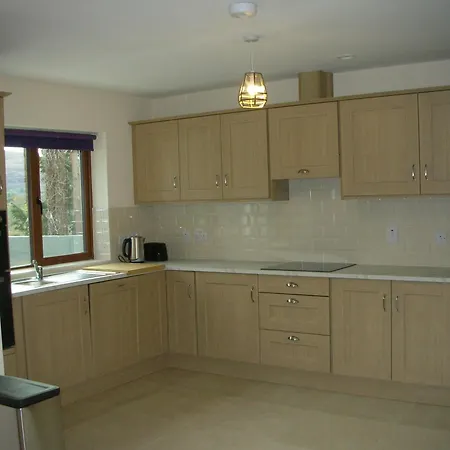 18 Carraig Naofa * بانتري