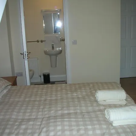 18 Carraig Naofa Tatil Evi